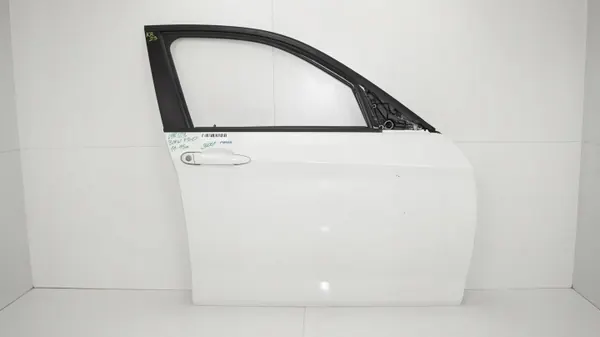 BMW F20 Fram höger dörr OEM 360183743 - Begagnad image 2
