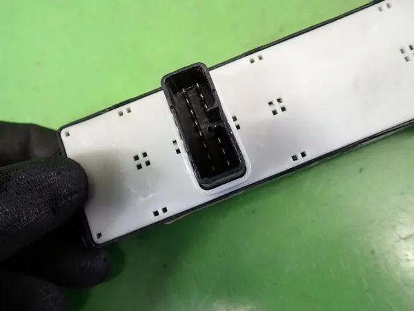 Raam Schakelpaneel Kia Rio II 1.4 image 5