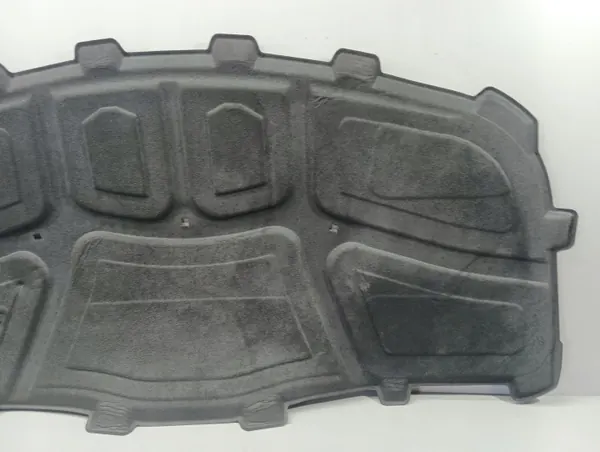 Clip de capot moteur Audi OE d'occasion OEM 8W0863825 image 3