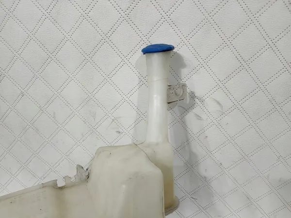 Ruitensproeiervat Kia Rio III 11-17 98610-1W000 image 4