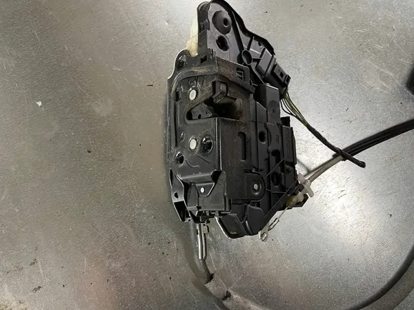 Volkswagen Dörrlås för Seat Ibiza IV image 2