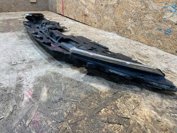 Mazda MX-30 frontgrillförstärkning OEM DN4E-50722 image 9