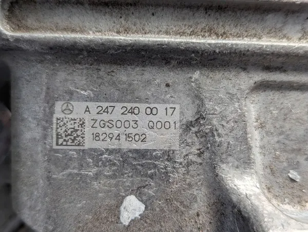 A-Klasse W177 2018-2025 1.3 CGI Moottorin kiinnitys image 3