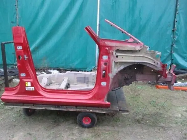CITROEN C4 PICASSO II Estribo Cuarto Derecho OEM image 2