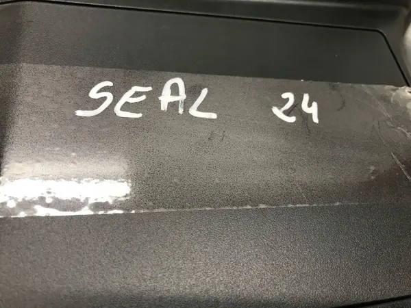 BYD SEAL 2024-25 middenconsole armsteun OEM EKEA-4003120A image 5