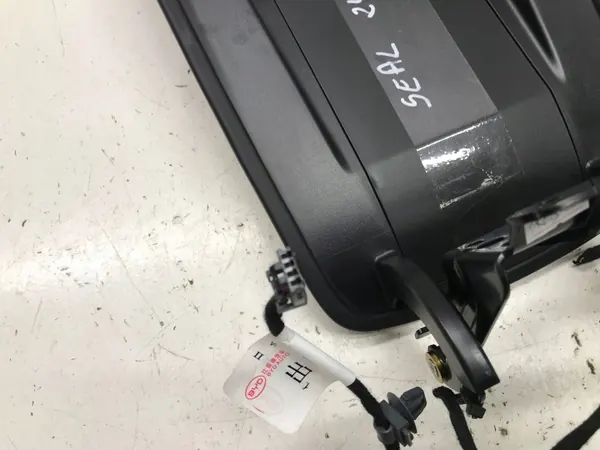 BYD SEAL 2024-25 middenconsole armsteun OEM EKEA-4003120A image 6