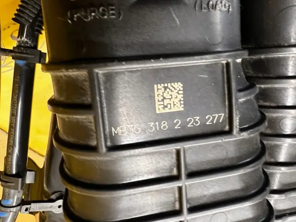 Filtre à charbon vapeur carburant OEM MB3G-9E857-AE image 9