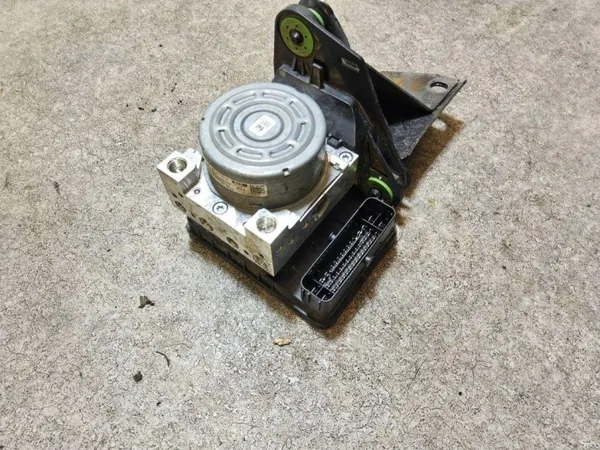 ABS-pomp OEM 10091843733 voor Skoda Octavia II image 5