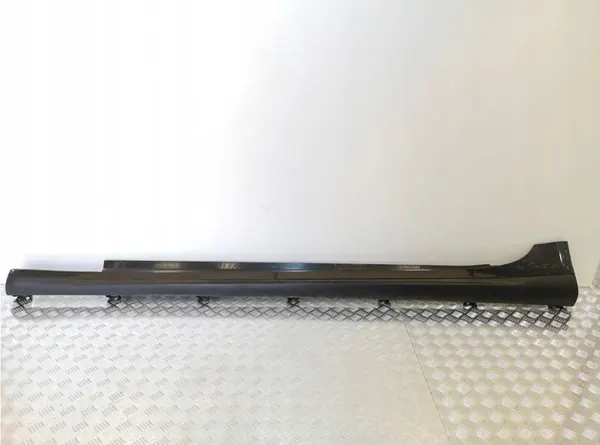 Moldagem de soleira esquerda Maserati Quattroporte VI GTS OEM 670010638 image 2