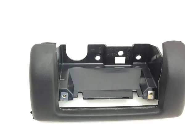 Maserati Quattroporte 2006 Bakre askfatram OEM 67563700 image 3
