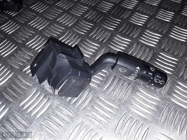 Commutateur Land Rover OEM AM-477542 - État Utilisé image 2
