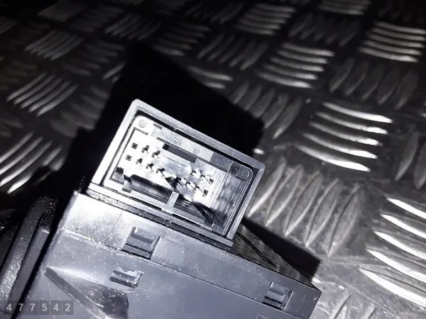 Commutateur Land Rover OEM AM-477542 - État Utilisé image 3