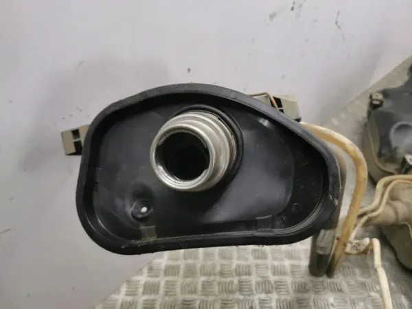 Bomba de combustível SEAT Ibiza V OEM 2Q0201085A image 6