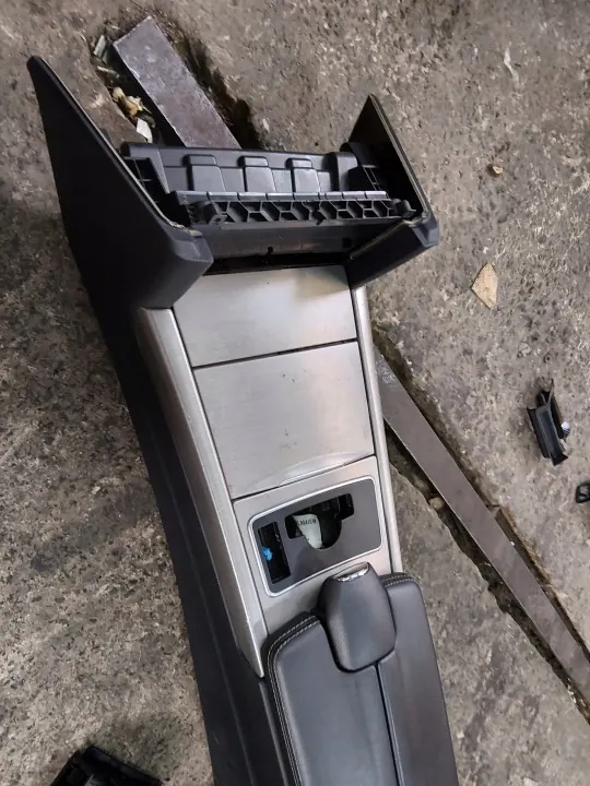 Apoio de Braço Mercedes W212 Classe E Lift OEM image 6