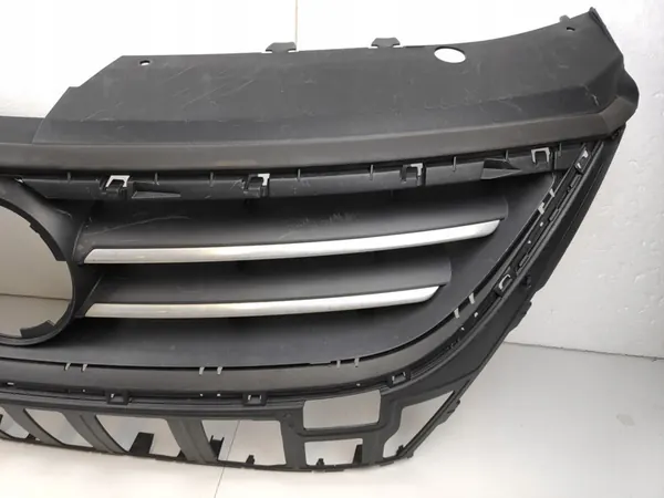 VW Passat CC Front Grill 3C8853651P image 4