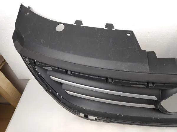 VW Passat CC Front Grill 3C8853651P image 5