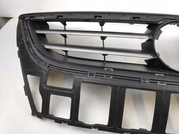 VW Passat CC Front Grill 3C8853651P image 9