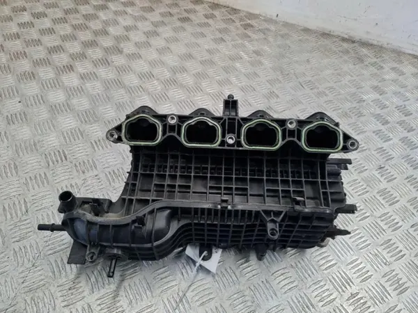 Colector de admisión OEM 04E145749B Skoda Octavia III image 3