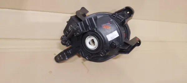 Faro Halógeno Derecho Hyundai OEM 92202-B Usado image 7