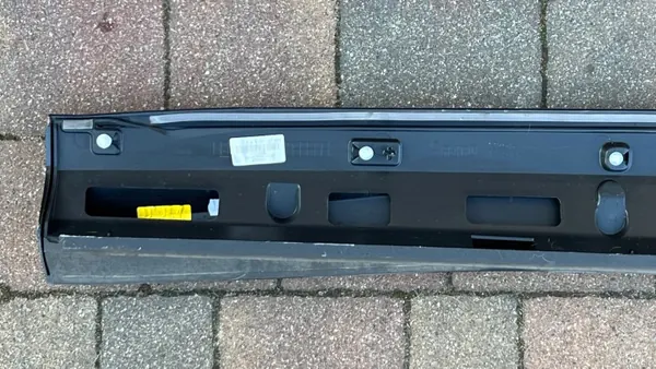 OEM 83A853960A/B Oikea Ovisuojus Audi Q3 2019-24 image 6