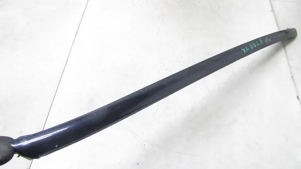 VOLVO XC60 Garniture Avant Gauche 452-13 image 2