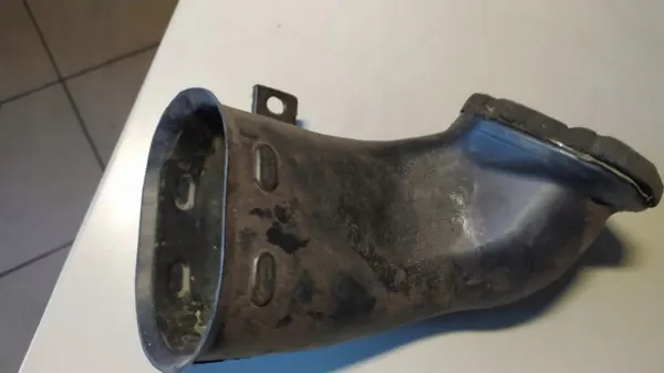 Codo de Túnel de Calefacción Scania OEM 1549217 image 3