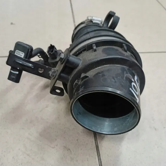 Käytetty ilmaputki OEM 68398601AA Jeep Wrangler JL:lle image 4