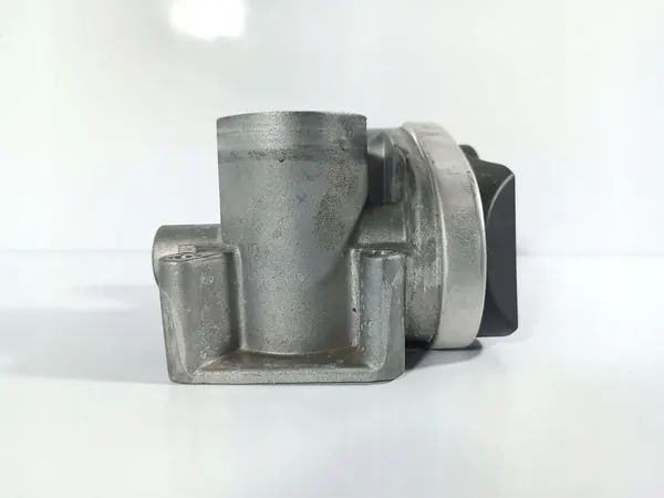 Skoda Fabia 1 I 98-08 Drosselklappe 1.2 OE 703703390 image 5