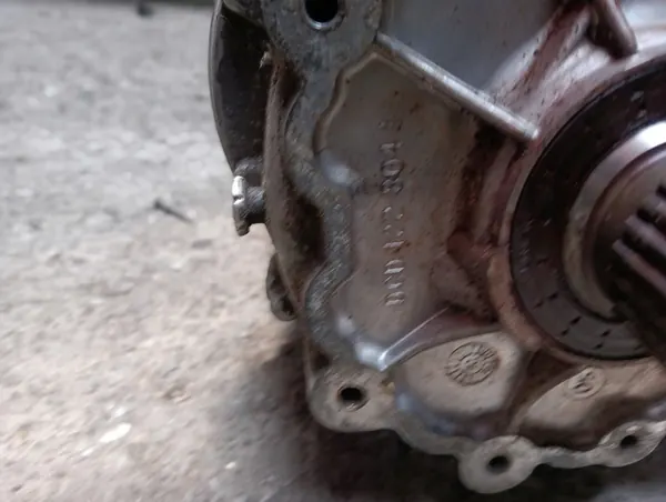 Mercedes W164 ML 3.5B V6 Gearbox Reducer A1642801000 image 5