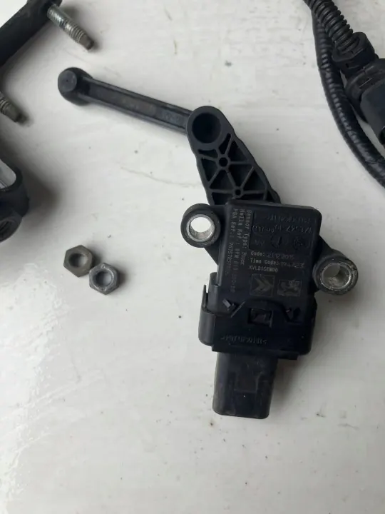 Sensor Nível Faróis OEM 9675785780A Dianteiro image 3