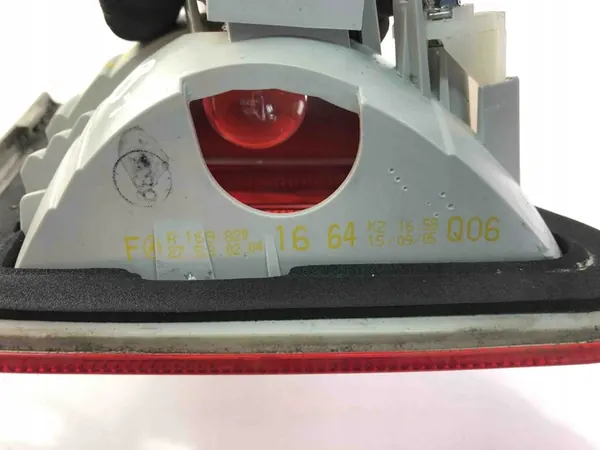 Lámpara de maletero izquierda MERCEDES-BENZ B (W245) A1698201664 image 4