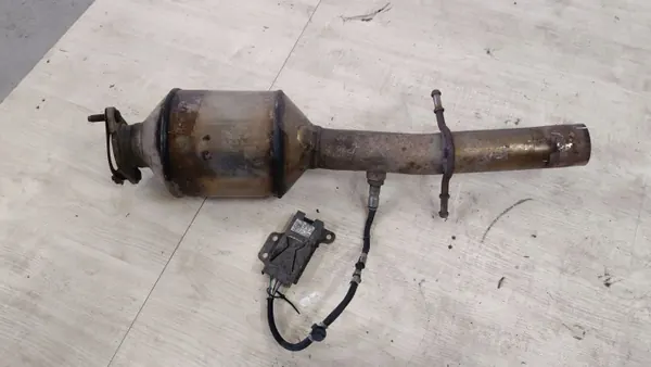 Begagnad Ford OE katalysator/DPF 1719833X image 2