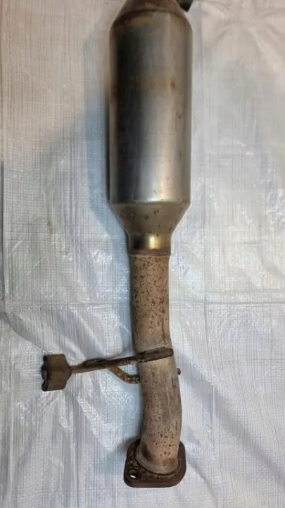 Catalyseur Ford Ranger III 2.5 TDCi OEM WLF1 image 3