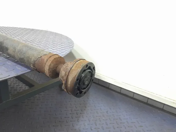 AUDI A6 C6 3.0 TDI Bakre Drivaxel 4F0521101B image 5