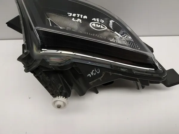 VW Jetta VI Lift Farol Halógeno Frontal Esquerdo image 3