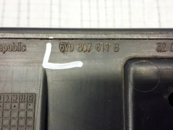 Skoda Fabia III voorbumperkap OEM 6V0807611B image 10