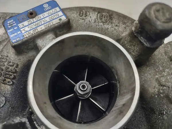 Turboaggregat 2.0 TDI Golf VI A3 8P Passat B7 Yeti OEM 03L253019P image 7