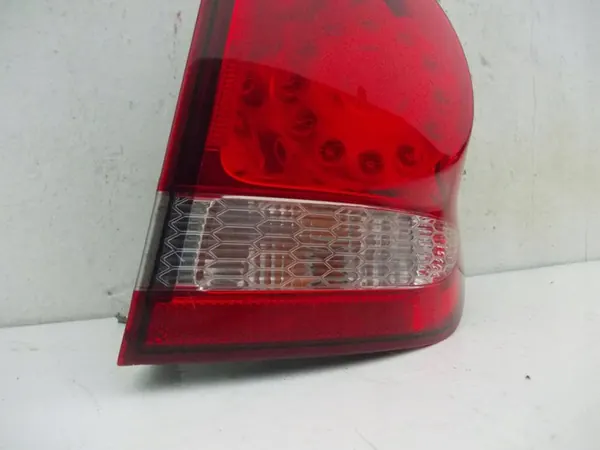 FIAT FREEMONT LUZ TRASERA DERECHA LED EUROPA image 4