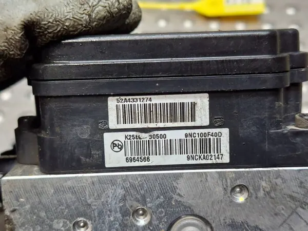ABS-pomp OEM S25154843 voor Hyundai - Regelaar image 7