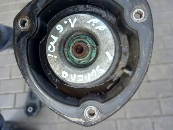 OEM 3Q0413031BG Vorderer Rechter Stoßdämpfer Skoda Superb III image 3