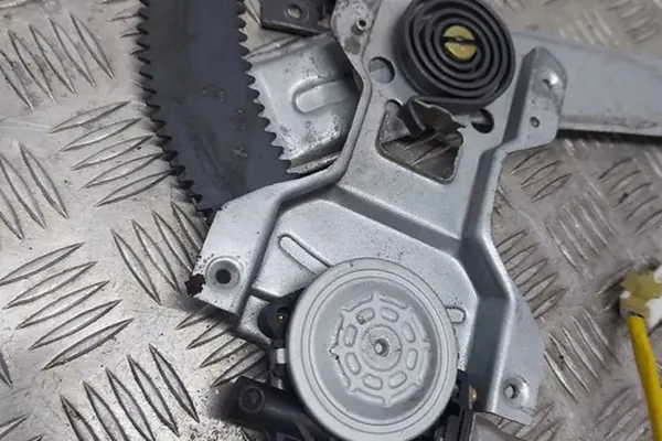 Elevador de vidro dianteiro esquerdo HYUNDAI MATRIX 9881017100 image 4