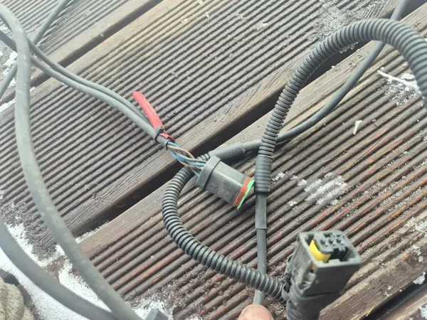 Scania NGS Halogen-Grillset OEM 2659163 LH image 7