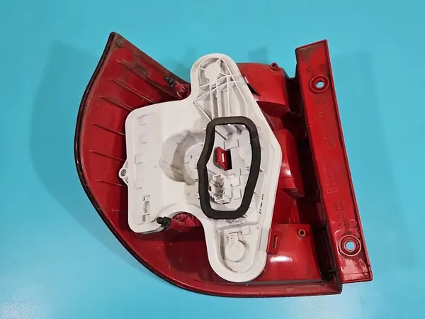 Luz Trasera Derecha 09-12 Skoda Yeti HB image 3