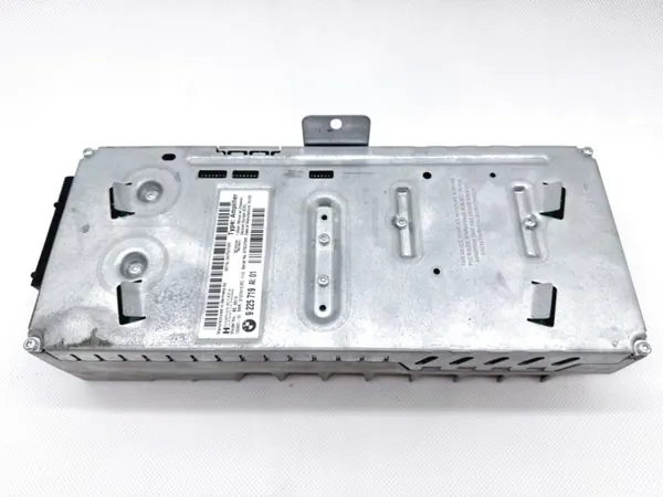 OEM 9225719 Geluidsversterker voor BMW F10 F11 F07 image 2