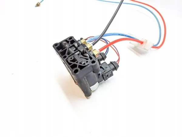 BMW 5 (E39) Suspension Compressor 4722515610 image 5