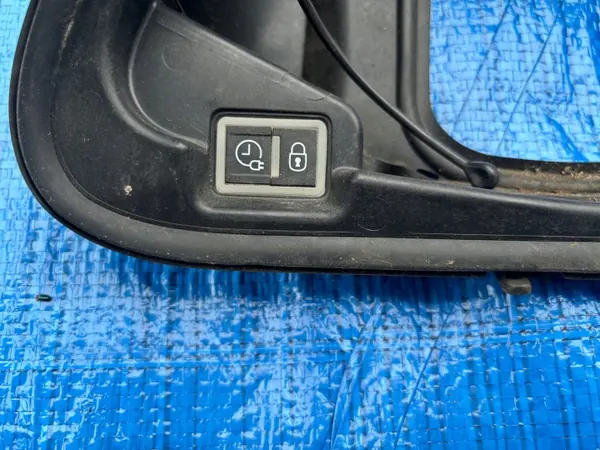OEM 9828471180 Peugeot 208 II Elektrisch Ladeklappe image 5
