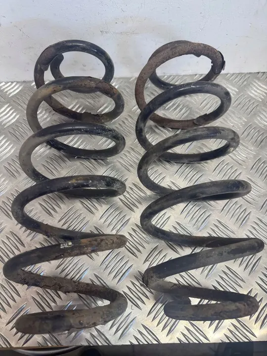 Volkswagen PASSAT B5 1999 Molla Anteriore image 3