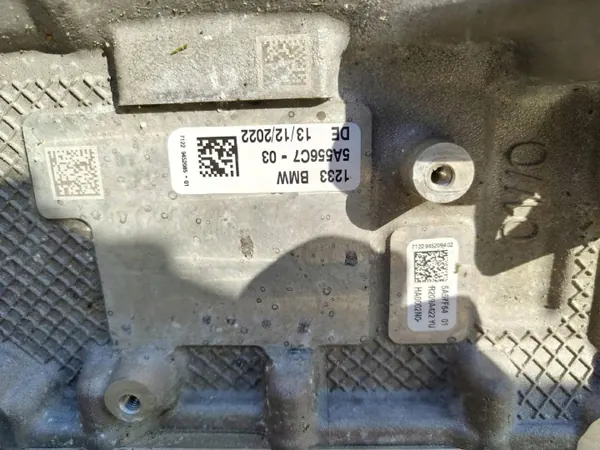 Motor Eléctrico BMW iX I4 M50 - Pieza OEM Usada image 9