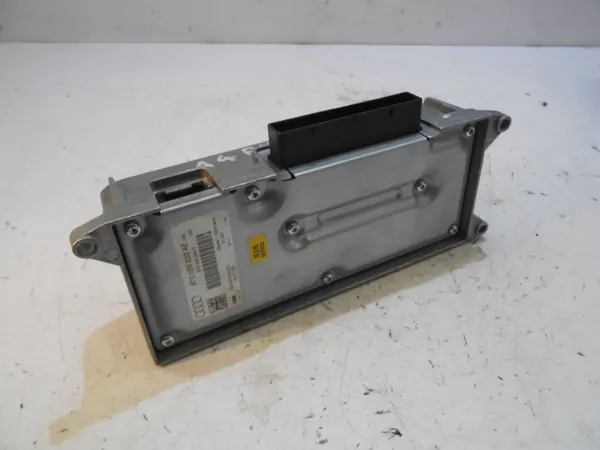 Audi A4 B8 Audio-vahvistin OEM 8T0035223AE image 6
