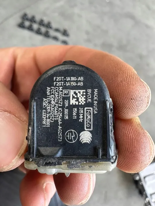 Ford TPMS Drucksensor Mustang 315 MHz OEM image 7